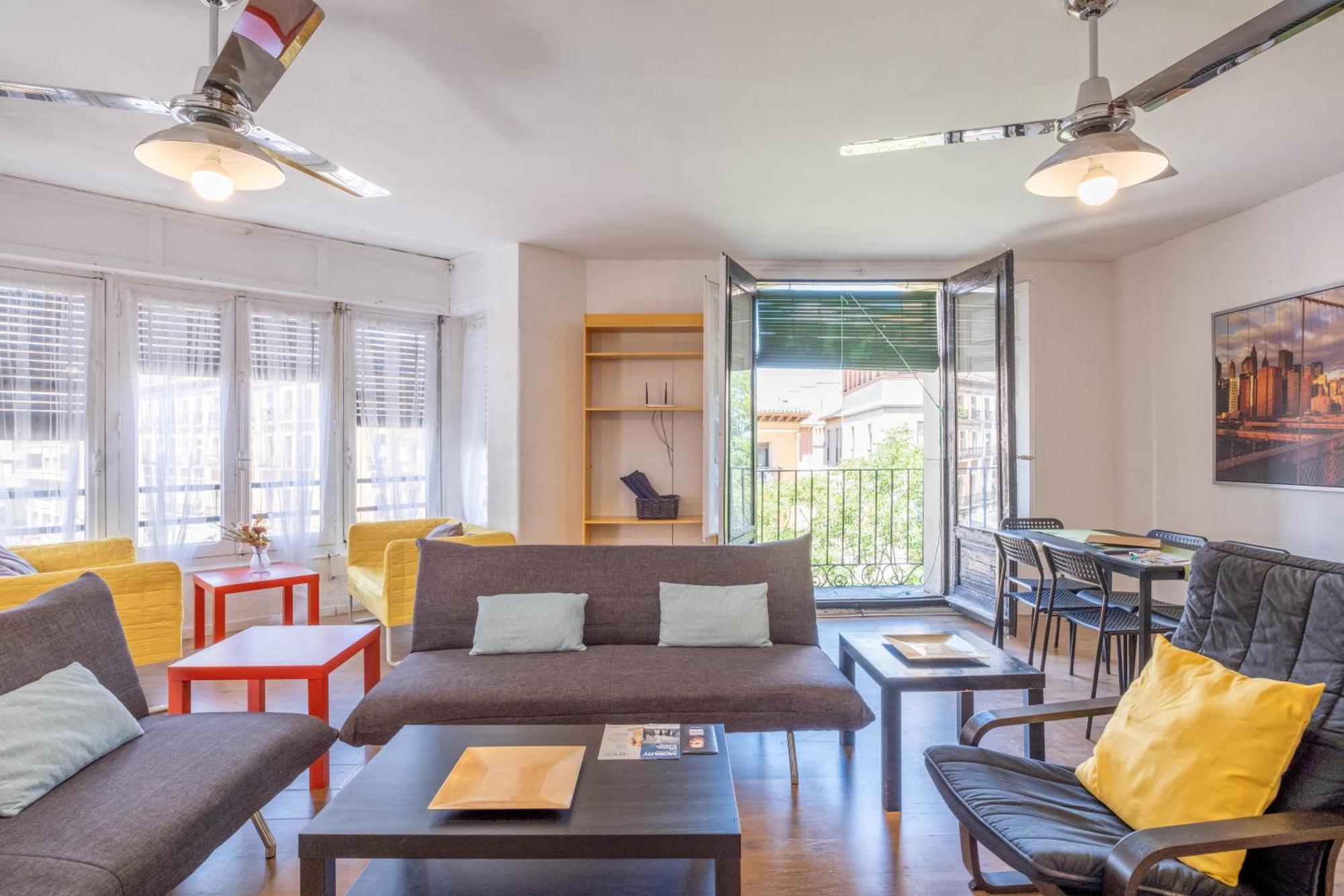 Apartamentos Coso 사라고사 외부 사진